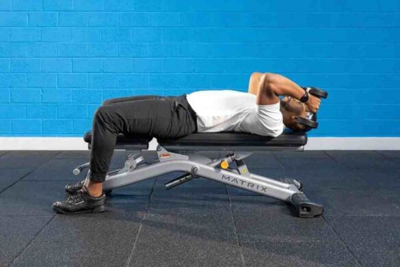 Build Insane Triceps By Doing Skull Crushers - Laz - Tymoff